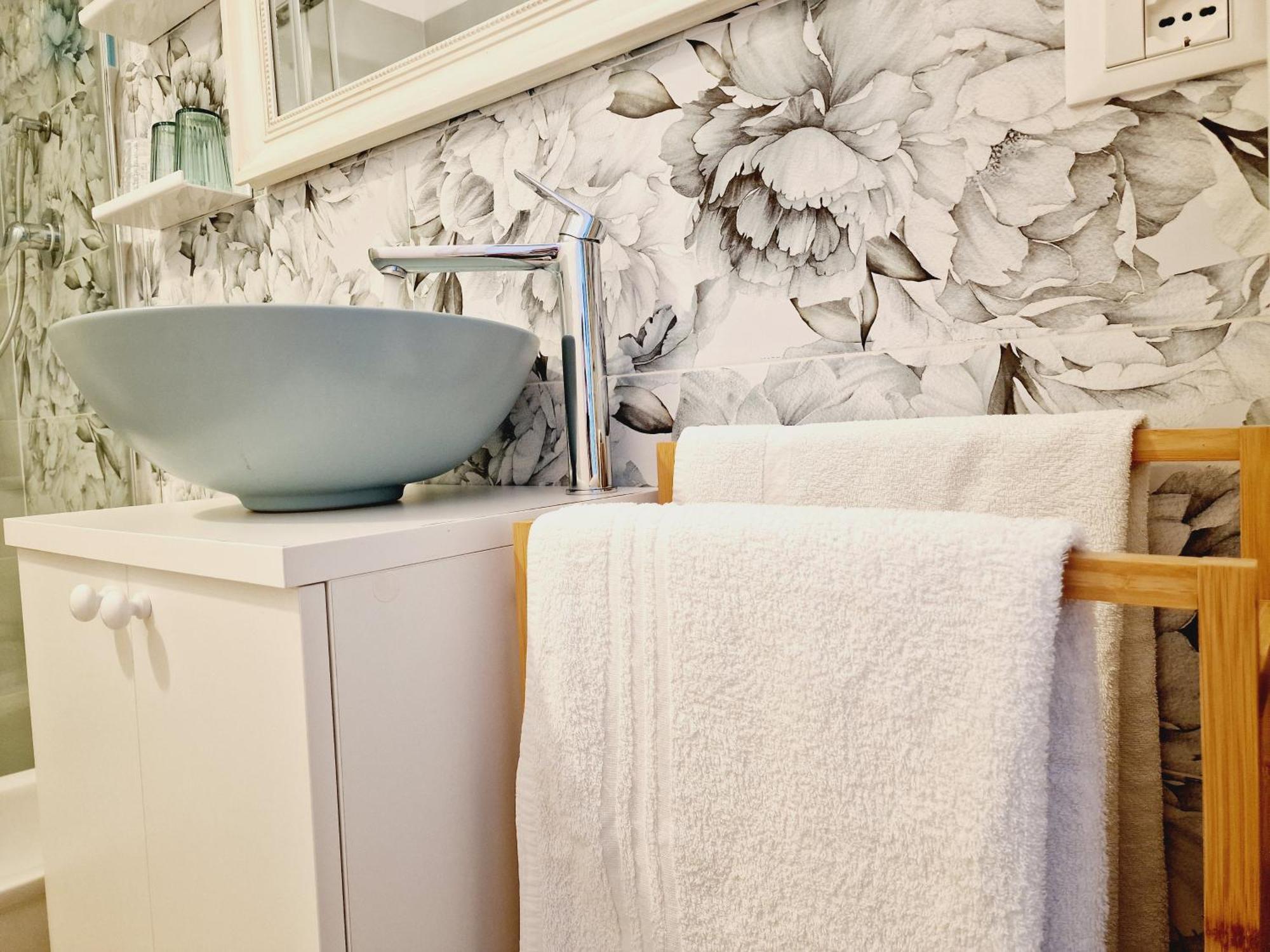 Homeholidaysanremo - Classic Ngoại thất bức ảnh